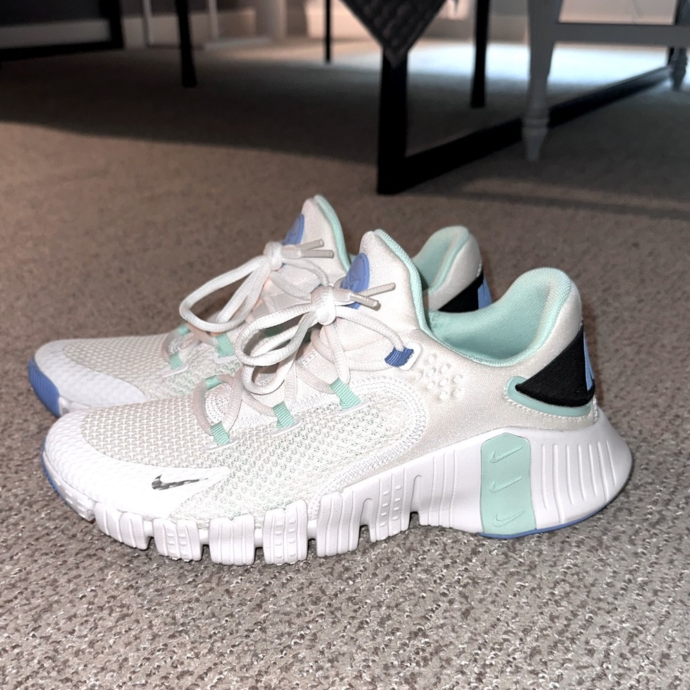 NWOT Nike Metcons